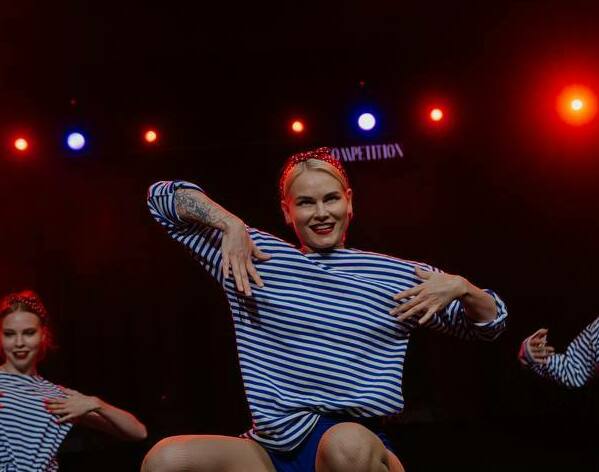 <span style="font-weight: bold;">АЛИНА НИКОЛАЕВНА Основатель школы руководитель</span>, ХОРЕОГРАФ-ПОСТАНОВЩИК, ПЕДАГОГИЧЕСКИЙ СТАЖ 17 ЛЕТ